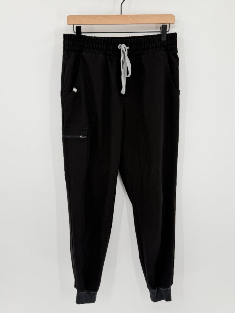 FIGS Technical Collection Zamora Jogger Scrub Pants Black Women's Medium EUC - Picture 2 of 5